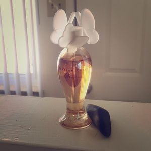 Mariah Carey dreams perfume